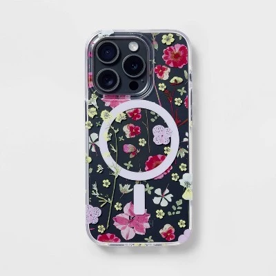 Apple iPhone 15 Pro Case with MagSafe - heyday™ Multicolor Floral 1 Apple iPhone 15 Pro Case with MagSafe - heyday™ Multicolor Floral