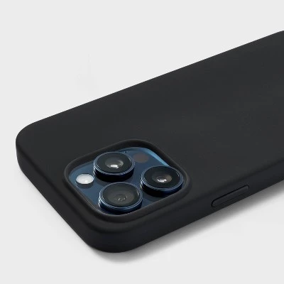 Apple iPhone 15 Pro Max Silicone Case with MagSafe - heyday™ Black 2 Apple iPhone 15 Pro Max Silicone Case with MagSafe - heyday™ Black - Image 2